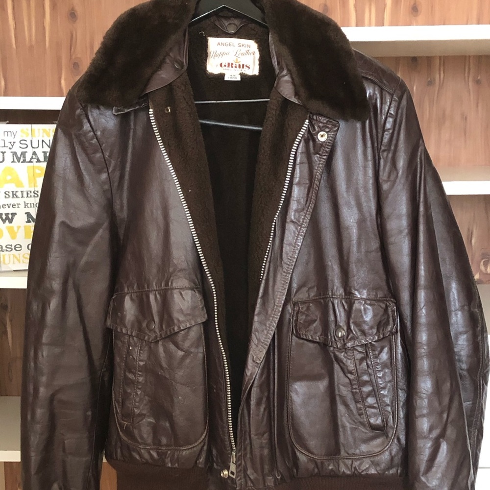 GRAIS Men’s Nappa Leather Vintage Bomber Jacket.